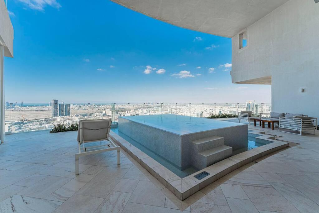 High Floor Five Sky In Jvc With Private Pool Apartment *