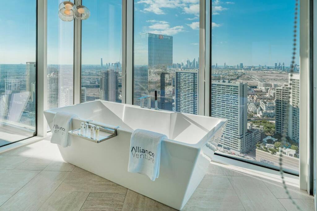Apartment High Floor Five Sky In Jvc With Private Pool