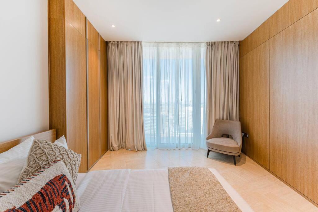 Apartment High Floor Five Sky In Jvc With Private Pool *