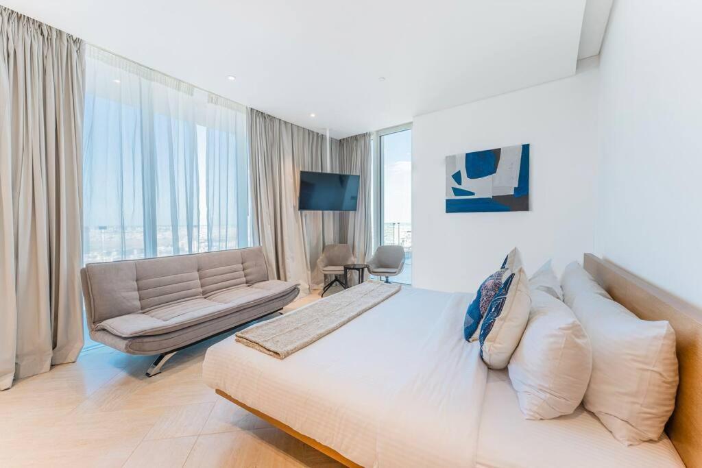 High Floor Five Sky In Jvc With Private Pool Apartment *