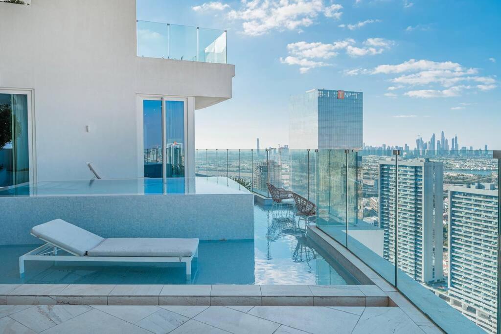 Apartment High Floor Five Sky In Jvc With Private Pool *